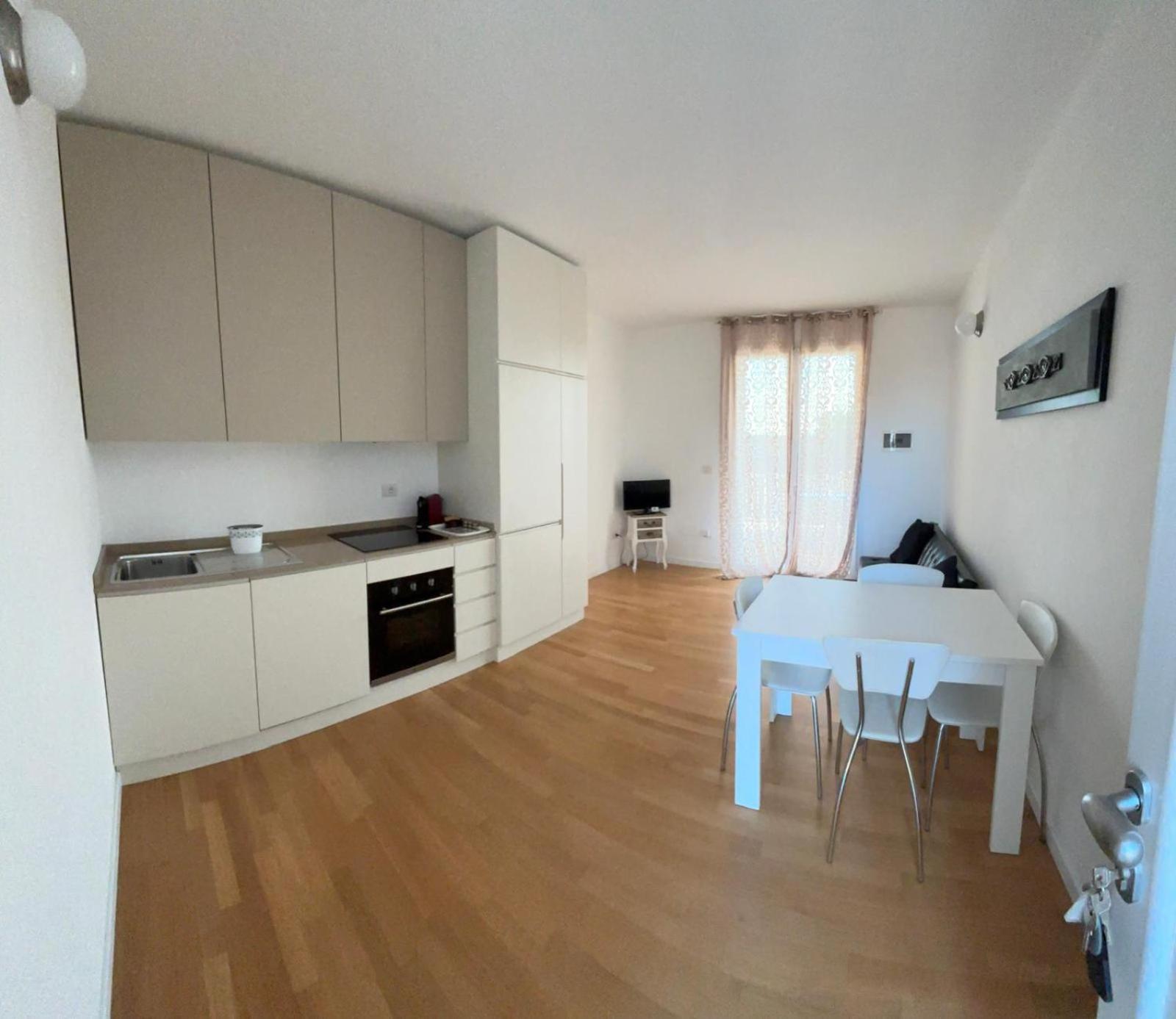 Aparthotel Residence Ludovica - Piscina Panoramica Vista Mare سانتا ماريا أل بانيو المظهر الخارجي الصورة