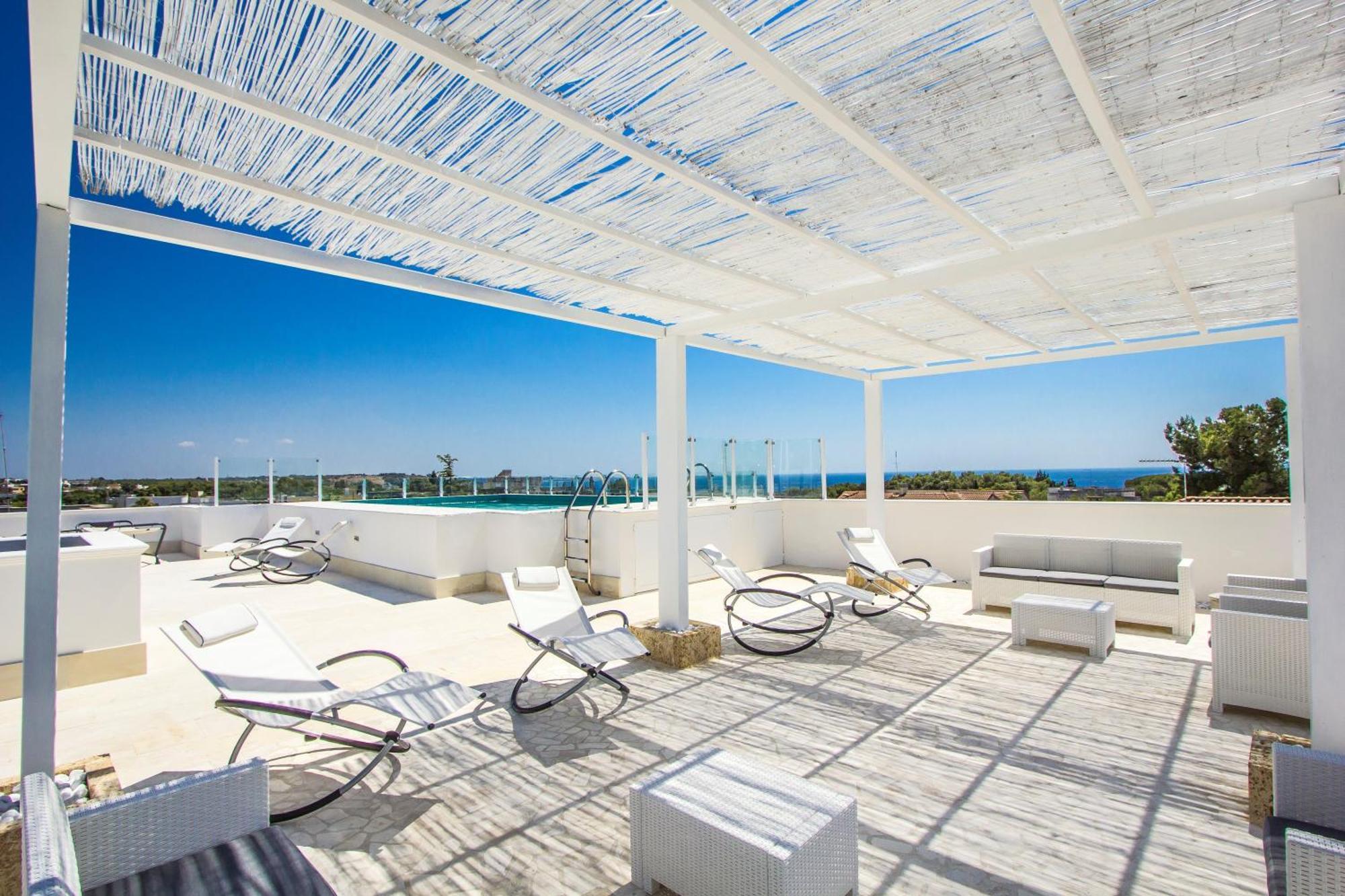 Aparthotel Residence Ludovica - Piscina Panoramica Vista Mare سانتا ماريا أل بانيو المظهر الخارجي الصورة
